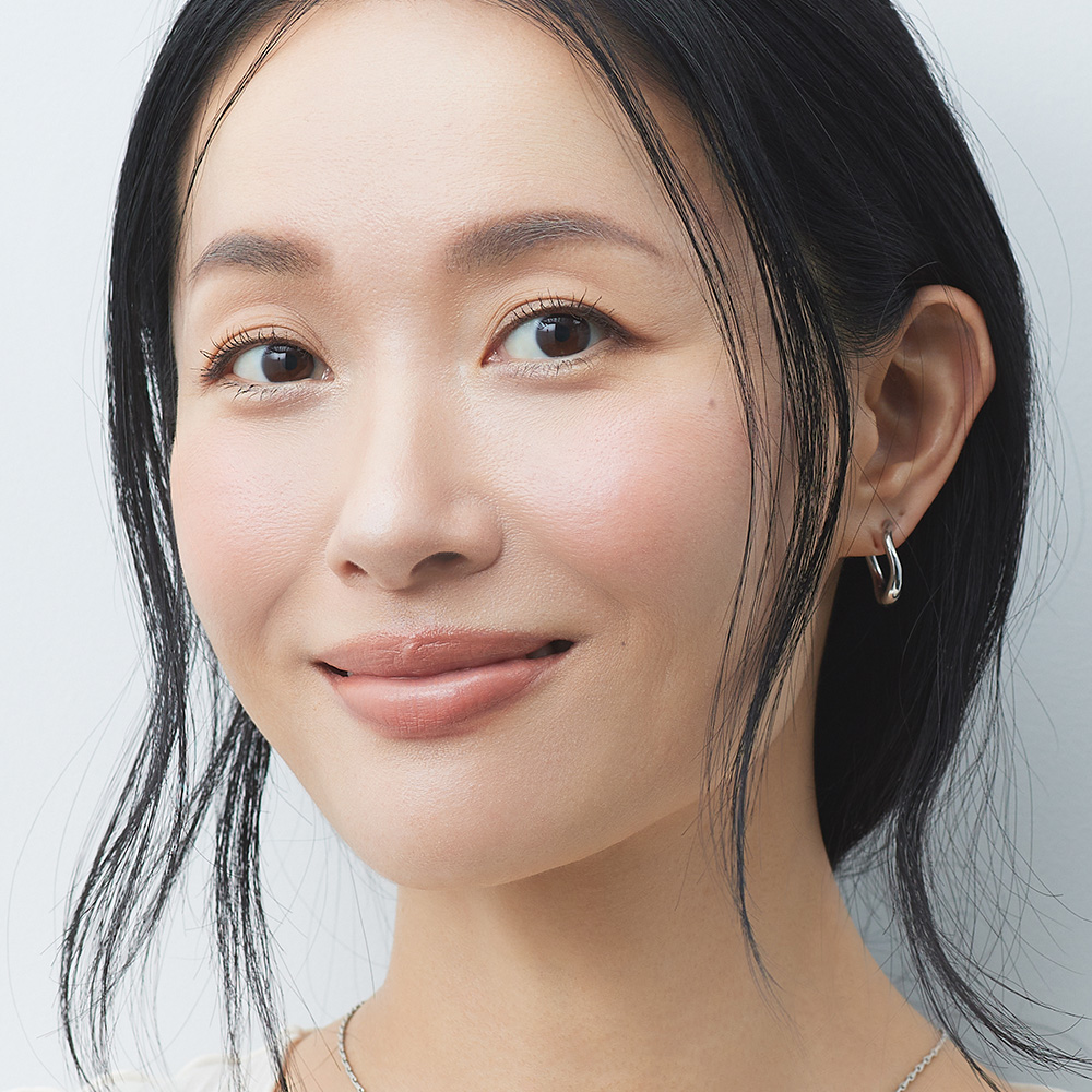 【2026最新トレンド】「多幸感チーク」で春を呼び込む!甘さ×品格で叶う「ケミメイク」