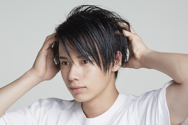 洗練された印象に仕上がるヘアセット