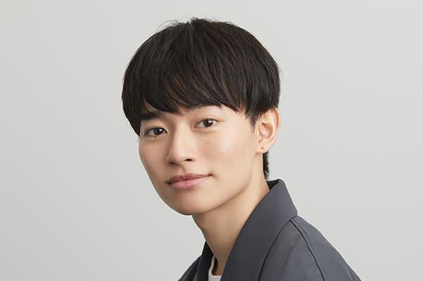 ①優しい印象に見えるヘアセット